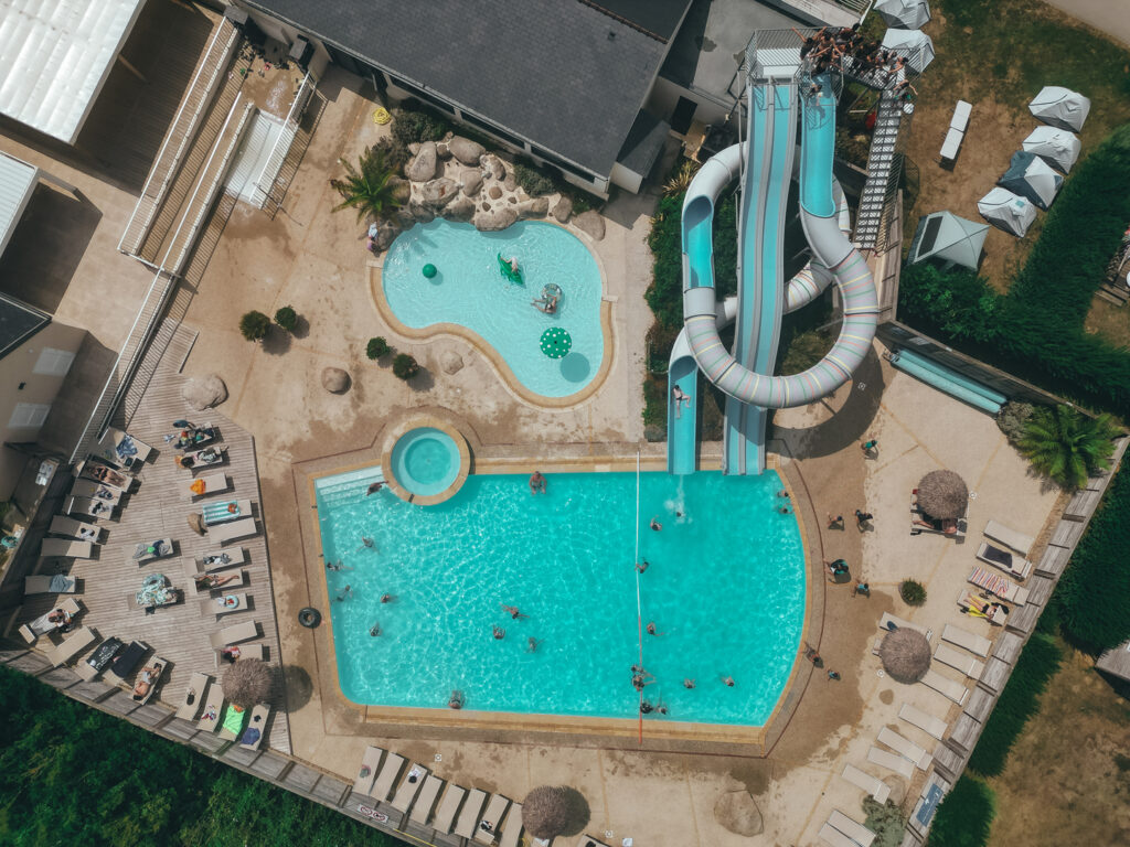Espace aquatique du camping de la plage de Tréguer