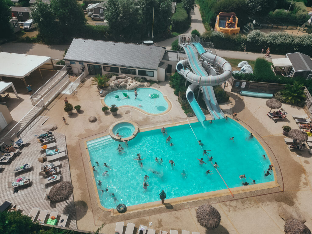 Espace aquatique du camping de la plage de Tréguer